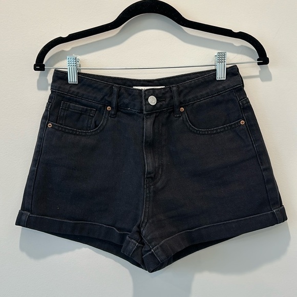 PacSun Pants - PacSun High Rise Black Demin Jean Shorts size 25 Like New No Flaws So Flattering
